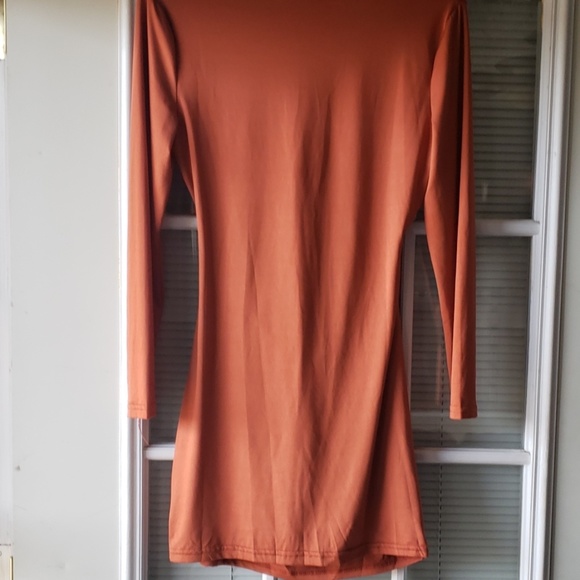 Dress - Picture 3 of 3